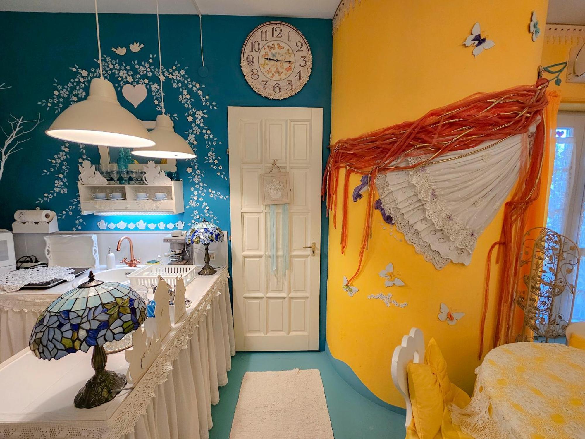 德布勒森 Feher Tulipan Apartman酒店 外观 照片
