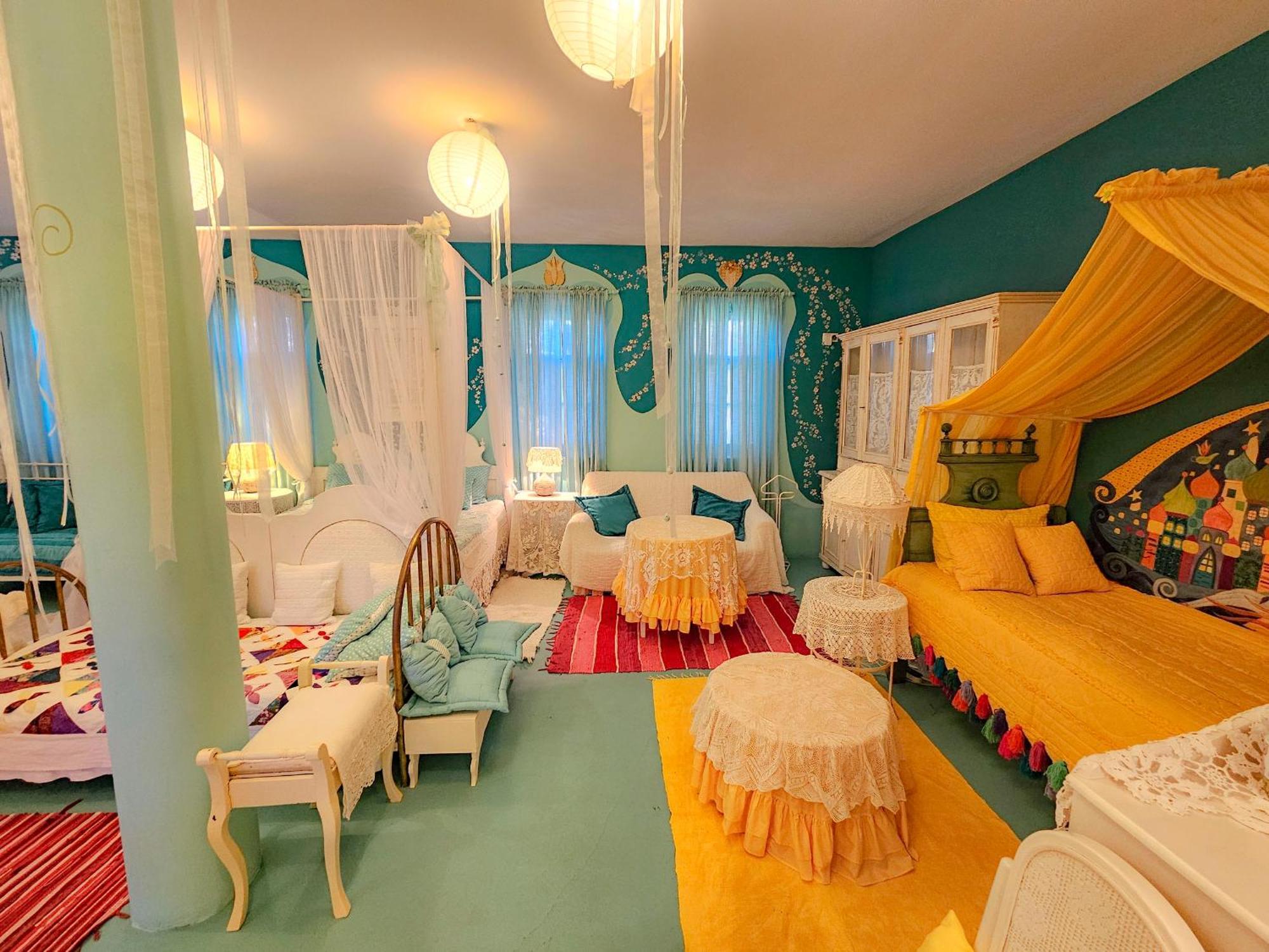 德布勒森 Feher Tulipan Apartman酒店 外观 照片